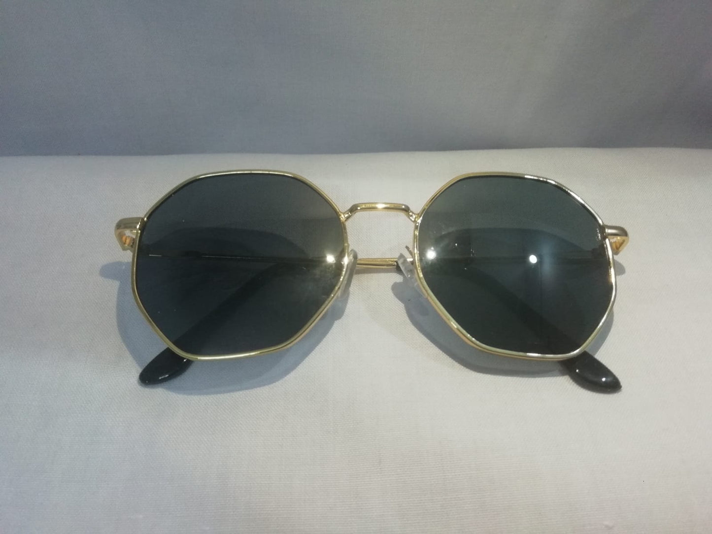 Golden Metal Frame Sunglasses