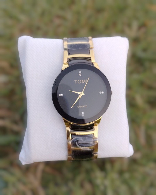 Men’s Gold Tone Steel Bracelet Watch – Elegance in Every Detail